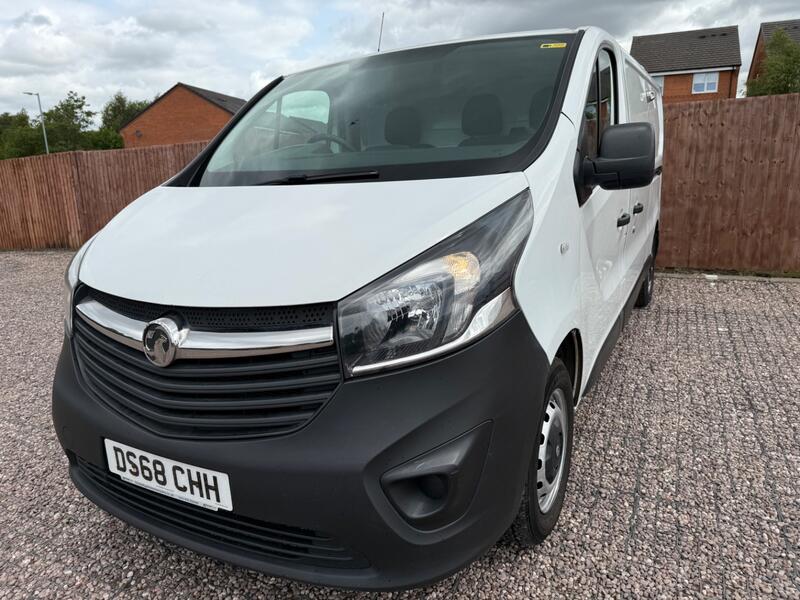 VAUXHALL VIVARO