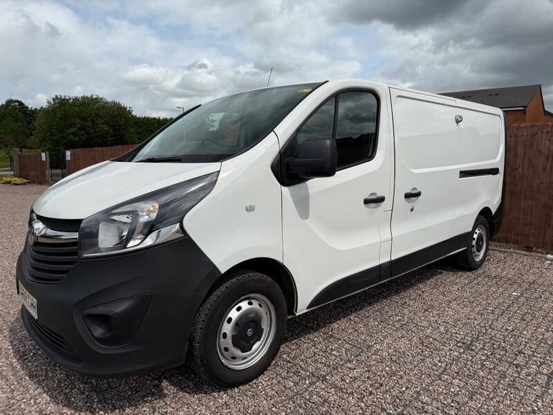 VAUXHALL VIVARO